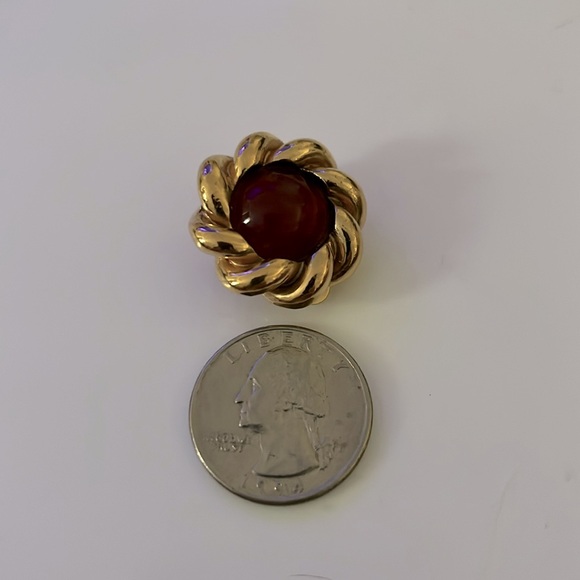 VINTAGE CHANEL STAMPED EXQUISITE CLIP EARRINGS with RED GRIPOIX - Picture 4 of 5